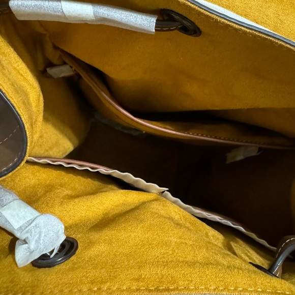 🥰 Coach Hitch Backpack Dark Saddle - Picture 12 of 14